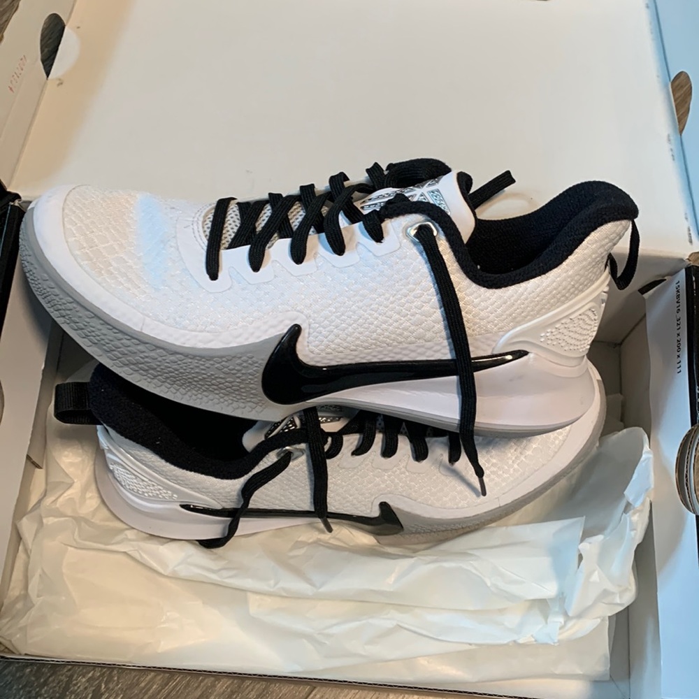 Nike Mamba Focus TB shoes